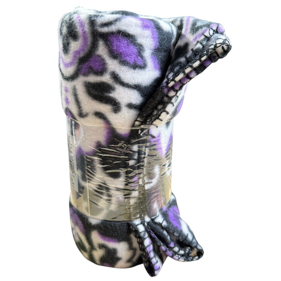 Mainstays Purple Black White Cozy Fleece Throw Blanket 50" X 60" Home Bedding - Picture 3 of 7